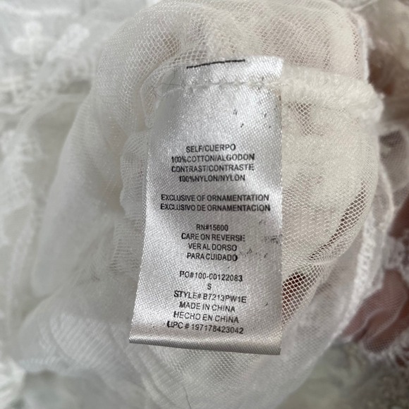 Democracy White Lace Tiered Bell Sleeve Peasant Top Blouse Shirt Size S Boho - Picture 5 of 7